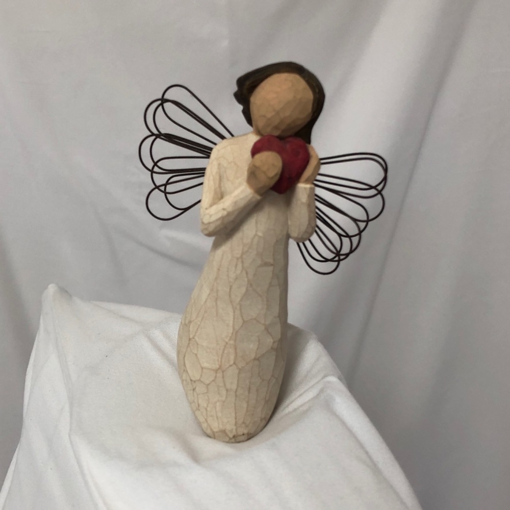 Willow Tree “Angel Of The Heart” Figurine